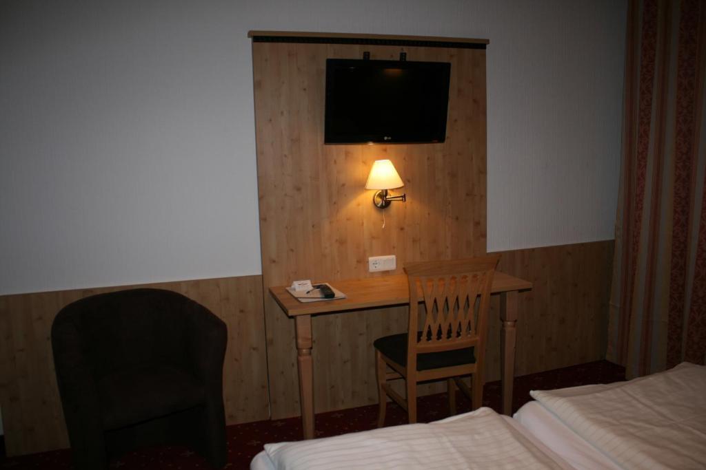 Hotel Lindwurm Bad Goisern Pokoj fotografie