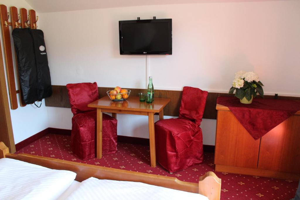 Hotel Lindwurm Bad Goisern Pokoj fotografie